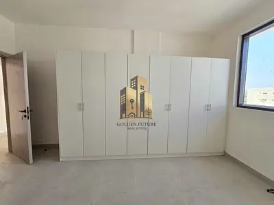 Modren Design//Brand New//Wardrobe//Balcony//Call