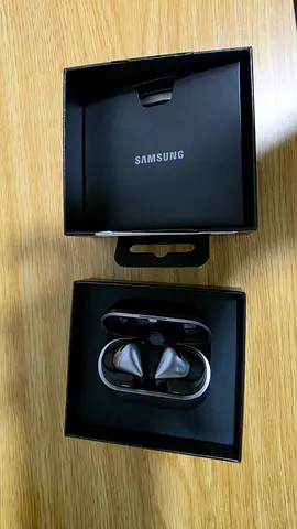 Samsung Galaxy Buds 3 pro (Original) with Case - Lightly Used - (TDRA Certified)