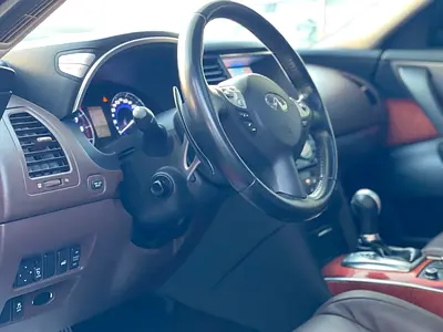 صورة 15 لـ 2014 Infiniti QX70