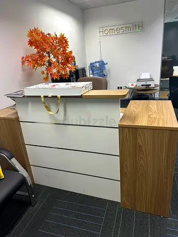 Office reception desk as good as new