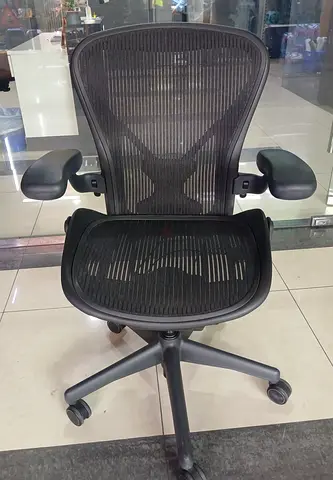 Herman Miller Aeron Office Chair for Sale ultimate comfort excellent condition
