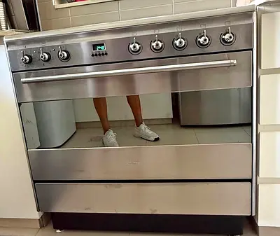 Smeg Stainless Steel 90cm Freestanding Gas Range with Oven