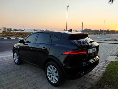 صورة مصغرة 18 لـ 2019 Jaguar E-PACE