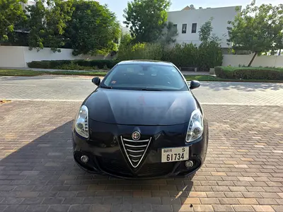 2015 Alfa Romeo Giulietta Mid Option | GCC Specs