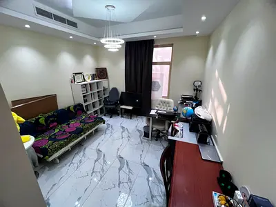 فيلا مفروشة VIP بالزاهية عجمان 6 غرف ماستر و3 طوابق بتصميم فاخر جاهزة للسكن