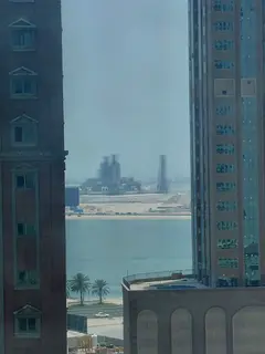 Annual Rent in Al Khan, Sharjah. Spacious 2 Bedroom Apartment near Nesto. Rent AED 40000 without par