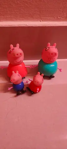 Peppa Pig Family Toy Figure Set