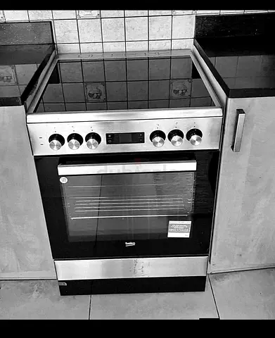 Beko brand 4 burner electric cooker neat and clean perfect working working