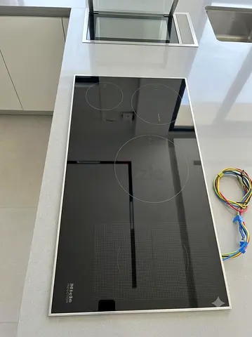 Miele KM 6669 Built-in Induction Hob 93cm with 1 PowerFlex Zone – Premium German Engineering