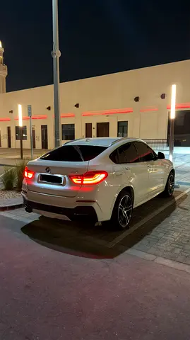 BMW X4 xDrive28i 2017 | GCC Specs