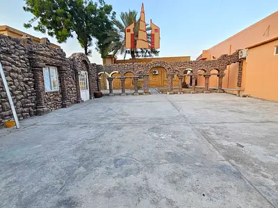 6 Bed room big hall Majlis Maids room like new Villa Big yard 150k