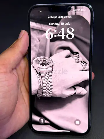 iPhone in good working condition with pin dot