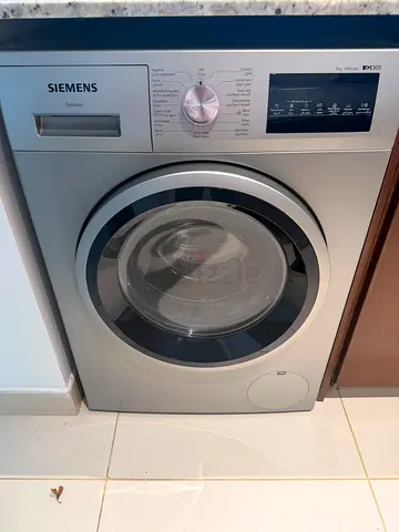 Siemens iQ300 8KG Washing Machine 1400RPM – Excellent Condition