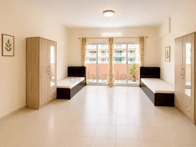 🌸 Premium Executive Bed Space for Ladies | Street 1 | Metro Walk | All Bills Included