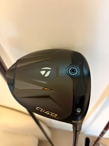 TaylorMade Qi4D Max 10.5° Golf Driver Stiff