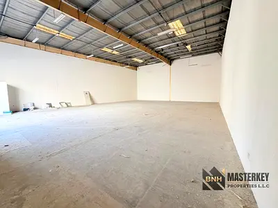 Prime Warehouse | 3,900 Sq. Ft. | 35 kW DEWA | Excellent Location
