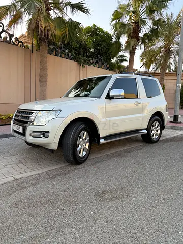 Mitsubishi Pajero GLS 2016 | GCC Specs | Well Maintained