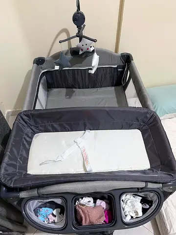 Portable Baby Bassinet / Playard with Changing Station and Storage - Grey