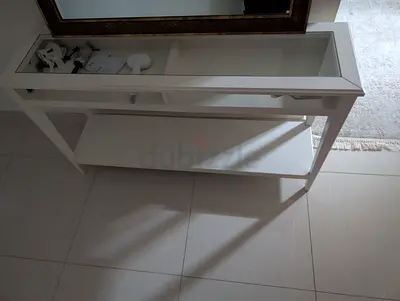 White Glass Console Table – Excellent Condition