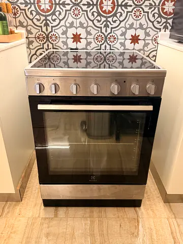 Electrolux Freestanding electric Range and Oven