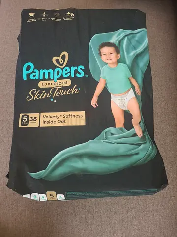 Pampers Luxury SkinTouch Size 5-6 Pack (5/38) - Unopened Pack