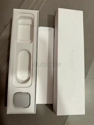 Empty box for Apple Watch Series 4