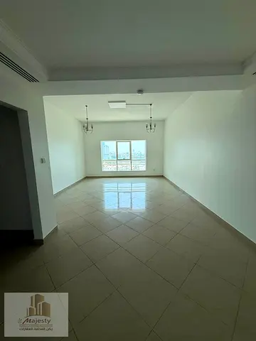 🏢 للإيجار | شقة غرفتين وصالة في المجاز 1 | باركنج مجاني | تكييف على المالك