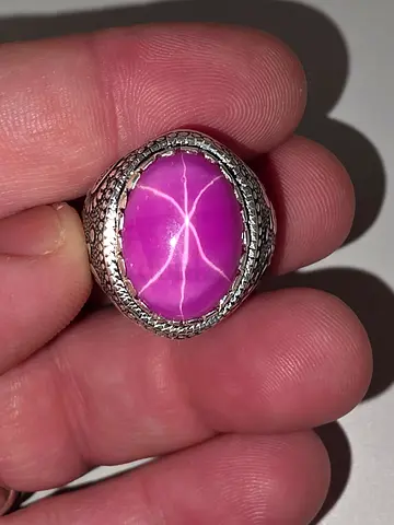 Silver Ring with Star Ruby yaqoot - ياقوت نجمي صياغه الشريف