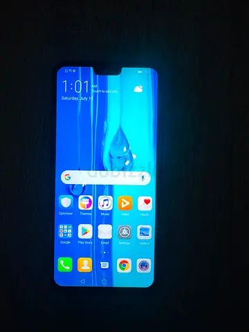 selling Blue Huawei Y9 (2019) 64 GB