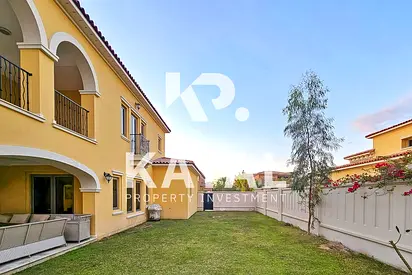 Corner- Single Row| Spacious 3+M| Private Garden