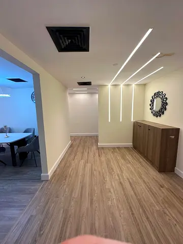 For sale: 3 rooms and a living room, great location, amazing price, with a back view