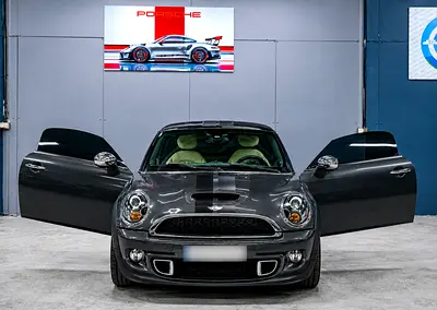 2013 MINI COOPER photo 3