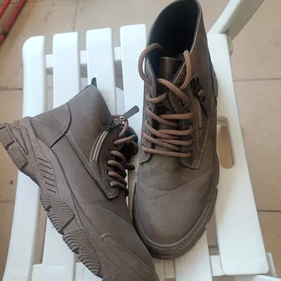 Brown mens lace-up casual boots | never used