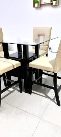 Dinning table with 4 chairs(Royal furniture)