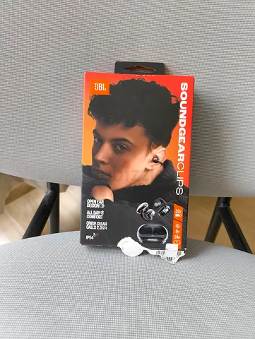 JBL soundgear clips