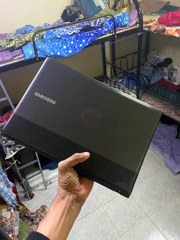 Samsung laptop ( without hard drive)