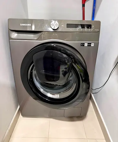 Samsung 9 kg washing machine neat and clean perfect working working