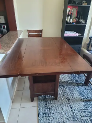 Table for free with 4 hairs