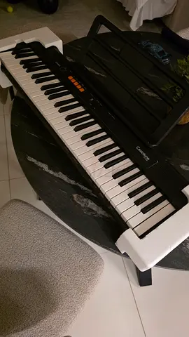 Casio 61-Key Portable Keyboard - Great Working Condition