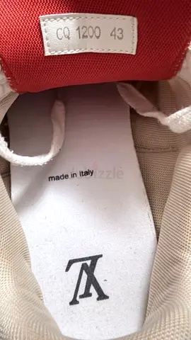 LV Used white sneakers (made in Italy) — size 43