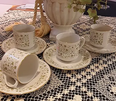 England Royal Doulton 4 Teacups
