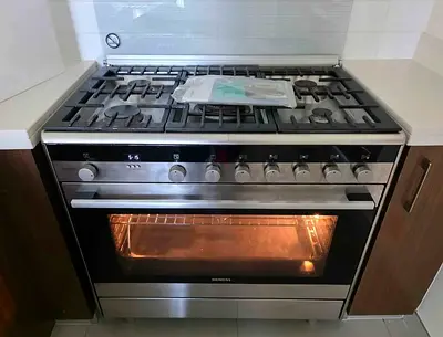 Free Delivery- SIEMENS Latest Model 5-Burner Full Gass Cooking Range 90x60 CM