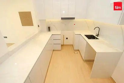 2 Bed | High Floor | New Building |