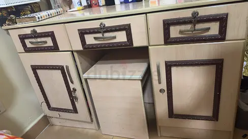 Light wood dressing table with stool and storage drawers. Strong and good storage capacity