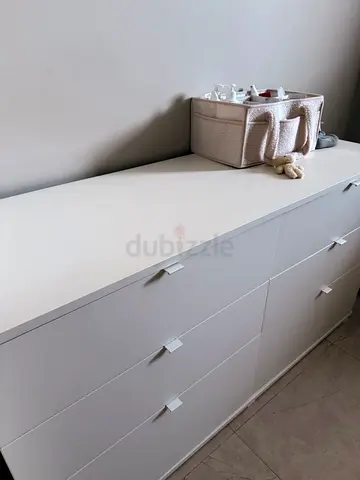 IKEA white six-drawer dresser / sideboard in good condition