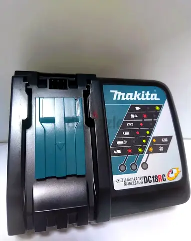 MAKITA DC18RC CHARGER NEW