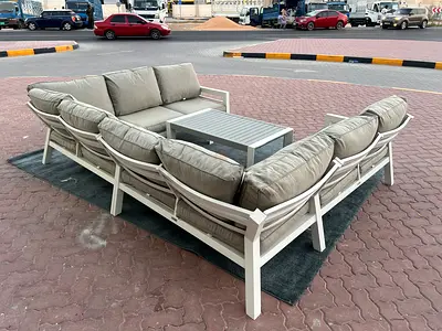 Selling high quality outdoor u shape sofa and with coffee table like a new