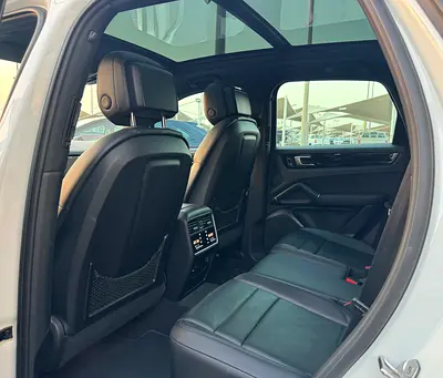 2018 Porsche CAYENNE 照片 9