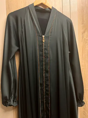 Royal Green Abaya with Zipper and Gold Trim