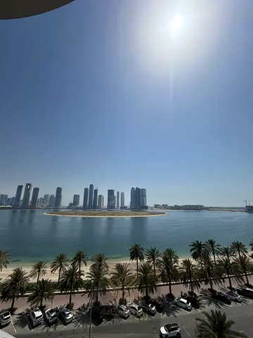 Yes, a 3-bedroom apartment with a living area, featuring a full sea view and a very spacious, excellent layout.